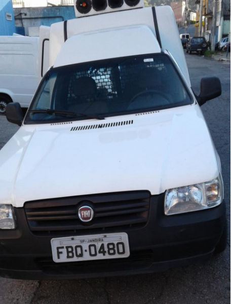  VEÍCULO DE PLACA FBQ 0480, RENAVAM: 00491345429,CHASSI: 9BD255049D8949645, CNPJ DO PROPRIETÁRIO:07.411.543/0001-40. DESCRIÇÃO: um furgão marca/modeloFIAT/FIORINO FLEX, na cor branca, álcool/gasolina, ano defabricação/modelo 2012/2013. Conforme informação do oficial dejustiça em 13 de abril de 